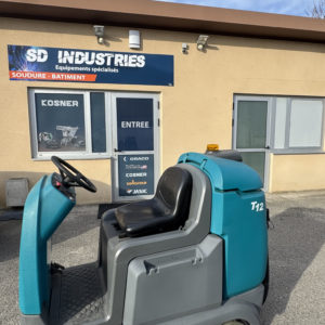 Autolaveuse autoportée TENNANT T12 d'occasion