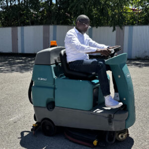 Autolaveuse autoportée TENNANT T7 d'occasion technologie ec-H2O™